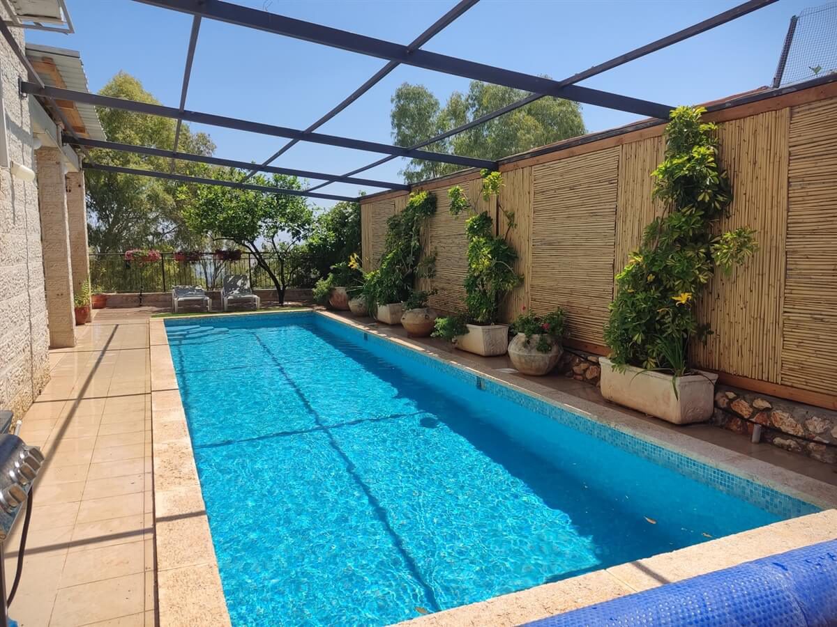 The pool (paid extra)